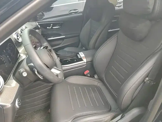 Mercedes-Benz C-Class — Фото автомобиля 19