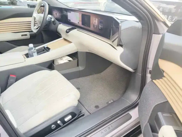 Audi E5 Sportback — Фото автомобиля 13