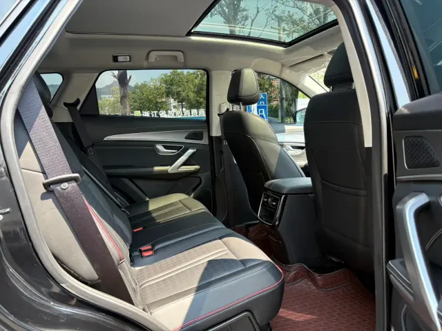 Jetour X70 Plus — Фото автомобиля 9