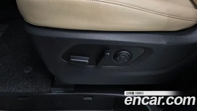 Hyundai Staria Staria L3.5 Tourer 11 мест — Фото автомобиля 27