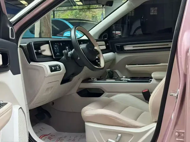Geely ICON — Фото автомобиля 4