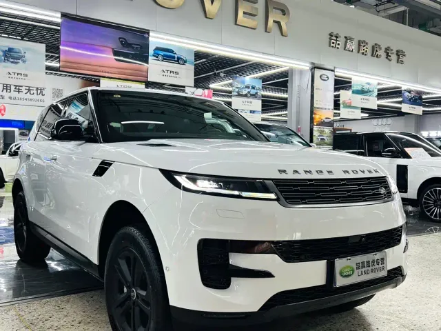 Land Rover Range Rover Sport — Фото автомобиля 3