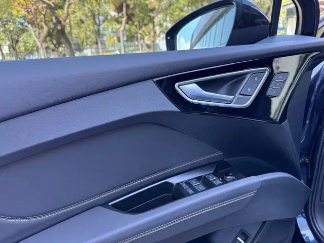 Audi Audi Q4 e-tron 2024 40 e-tron Creation Edition — Фото автомобиля 11