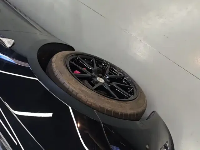 Tesla Model 3 — Фото автомобиля 22