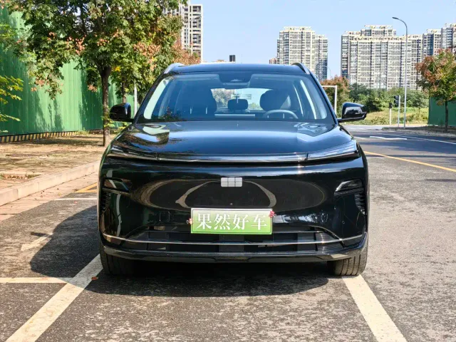Geely Galaxy Starship 7 EM-i — Фото автомобиля 2