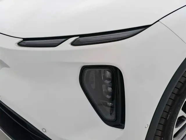 Nio EC6 — Фото автомобиля 11