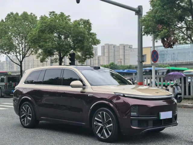 Li Auto L9 — Фото автомобиля 3