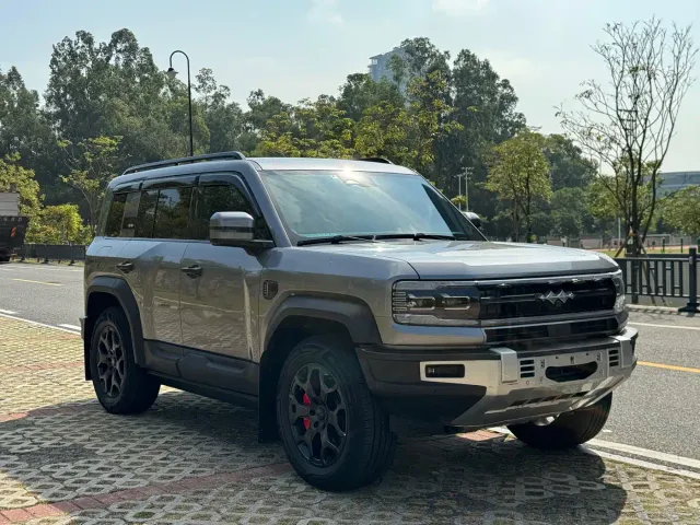 BYD FangChengBao Leopard 5 — Фото автомобиля 3