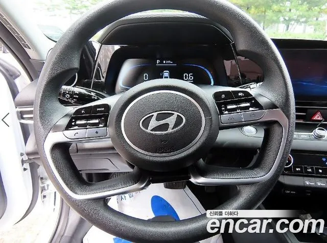 Hyundai Avante — Фото автомобиля 8