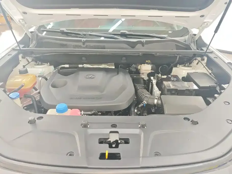 Changan Changan CS75 PLUS 2022 2nd Gen 1.5T Automatic Premium — Фото автомобиля 10
