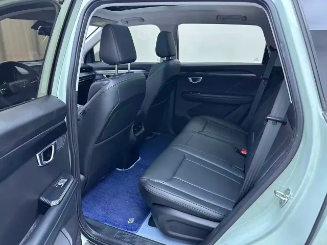 Wuling Asta — Фото автомобиля 9