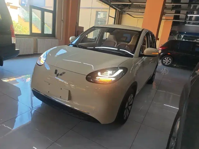 Фотография автомобиля — Wuling Bingo