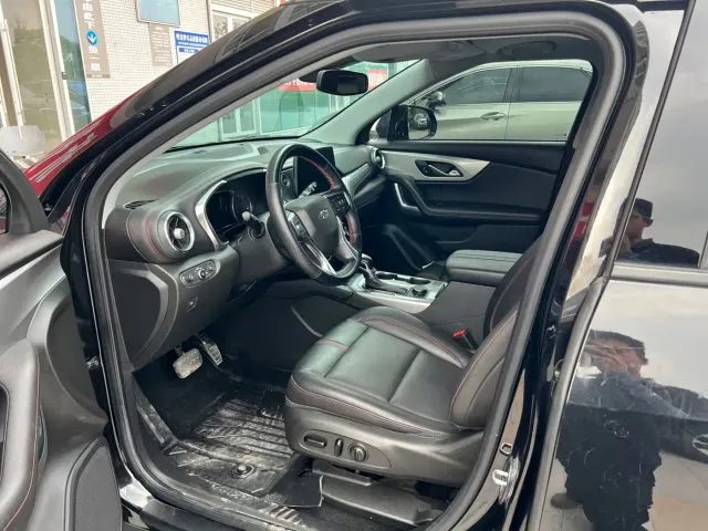 Chevrolet Trailblazer — Фото автомобиля 5