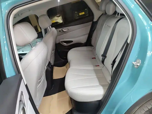 BYD Sealion 05 EV — Фото автомобиля 16
