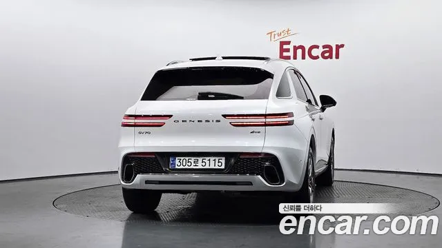 Genesis GV70 — Фото автомобиля 4