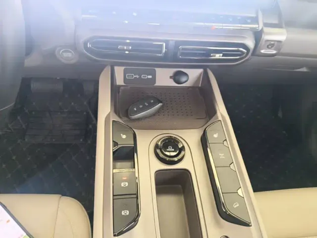 Haval Big Dog — Фото автомобиля 13