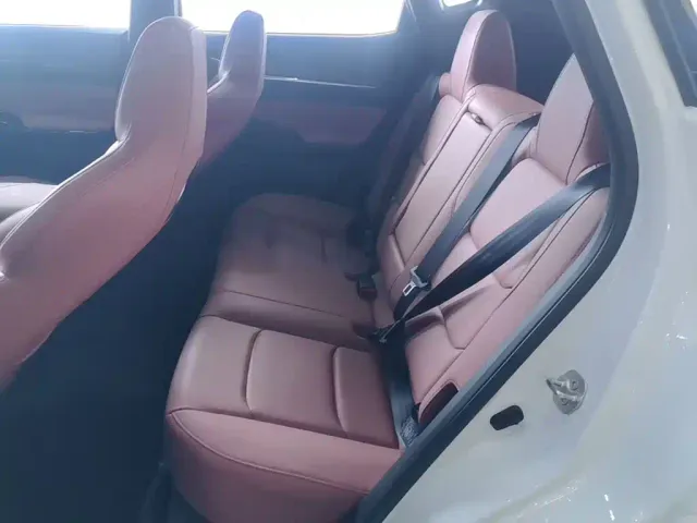 Changan X5 Plus — Фото автомобиля 16
