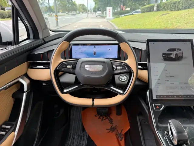 Geely Boyue L — Фото автомобиля 14