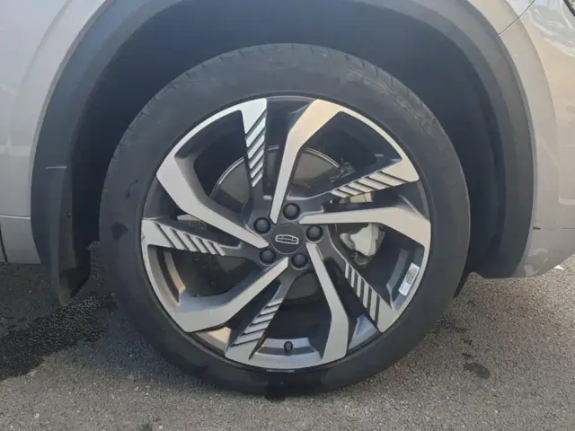 Geely Xingyue L — Фото автомобиля 6
