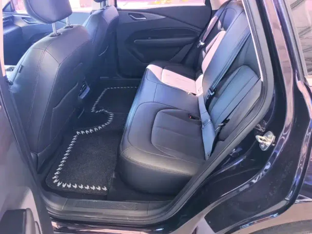 Wuling Starlight — Фото автомобиля 16