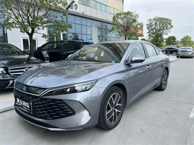 Фотография автомобиля — BYD Qin L