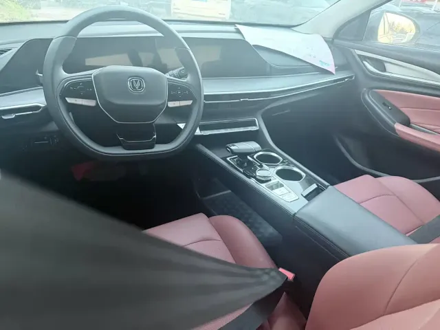 Changan Eado — Фото автомобиля 6