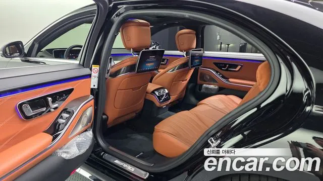 Mercedes-Benz S-Class — Фото автомобиля 16