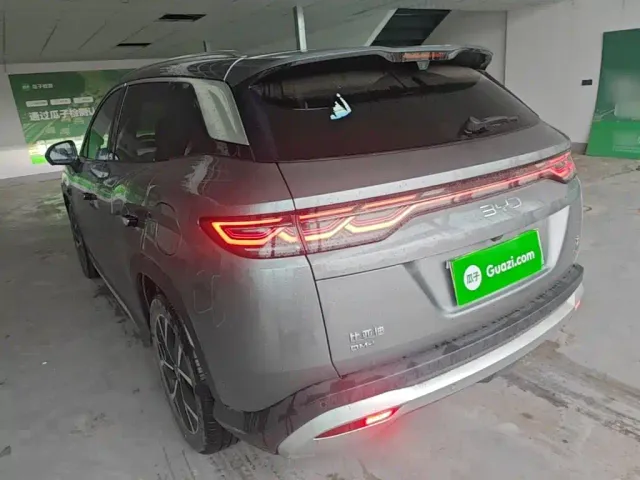 BYD Song L DM-i 2025 Smart Drive 160km Premium — Фото автомобиля 4