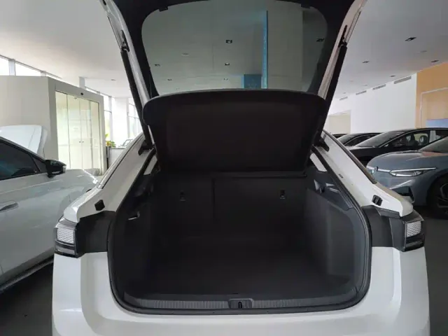 Volkswagen ID.7 Vizzion — Фото автомобиля 18