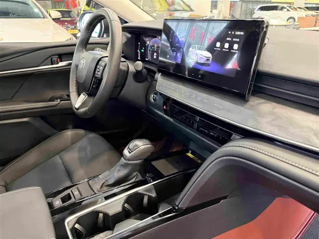 Toyota Camry — Фото автомобиля 18