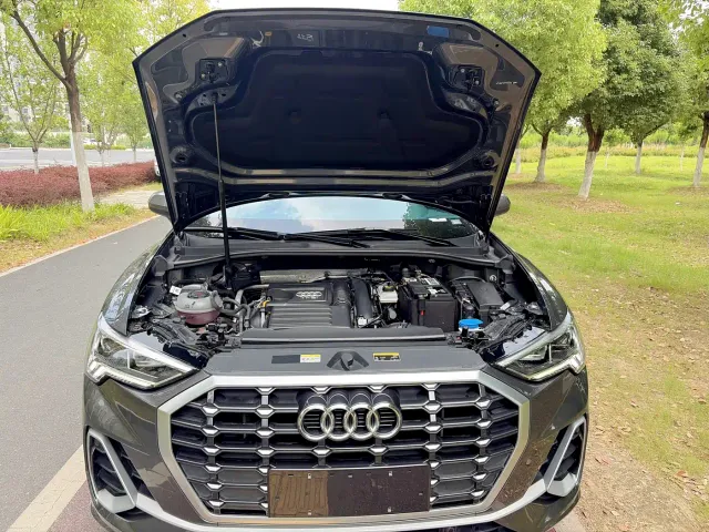 Audi Q3 — Фото автомобиля 21