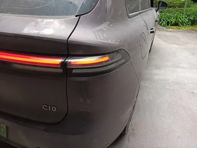 Leapmotor C10 — Фото автомобиля 7