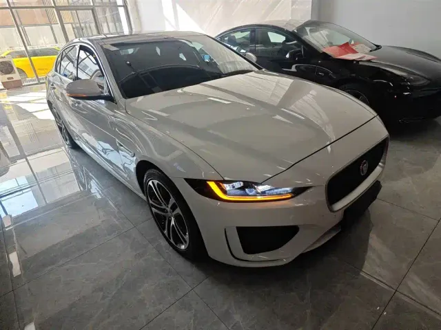 Jaguar XEL — Фото автомобиля 19