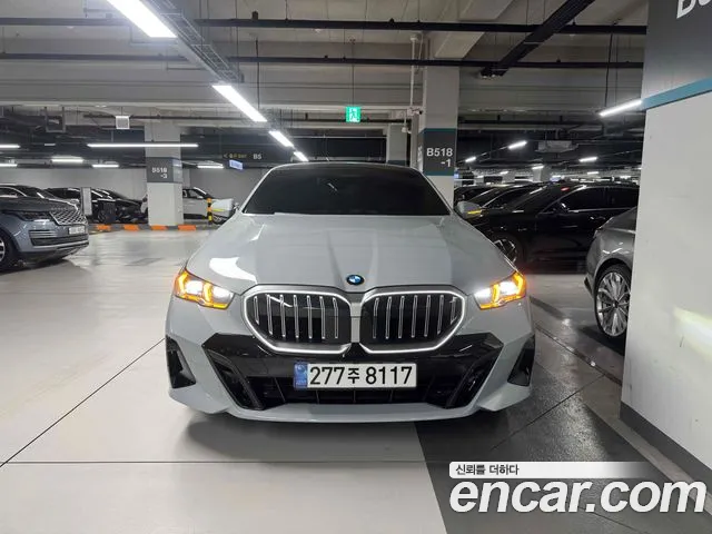 Фотография автомобиля — BMW 5-Series
