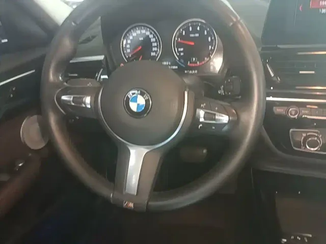 BMW 1 Series — Фото автомобиля 10