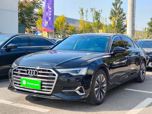 Фотография автомобиля — Audi A6L