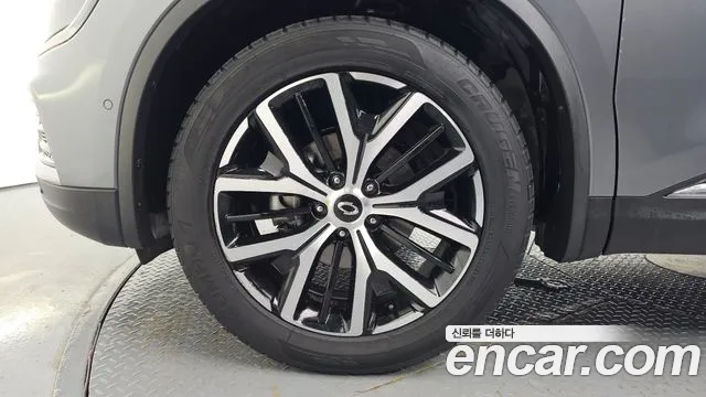 Renault-KoreaSamsung QM6 Новый QM6 2.0 GDe RE Signature 2WD — Фото автомобиля 5