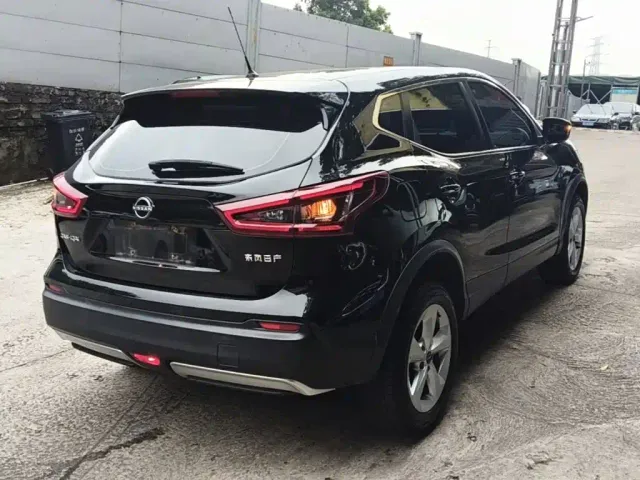 Nissan Qashqai — Фото автомобиля 6