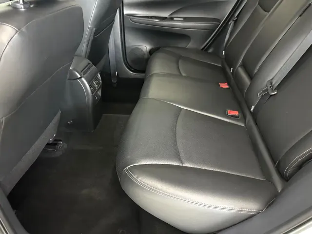 Nissan Tiida — Фото автомобиля 8