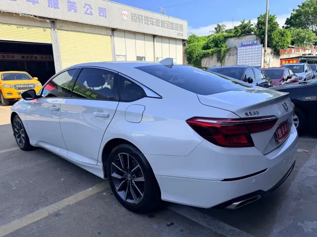 Honda Inspire — Фото автомобиля 5