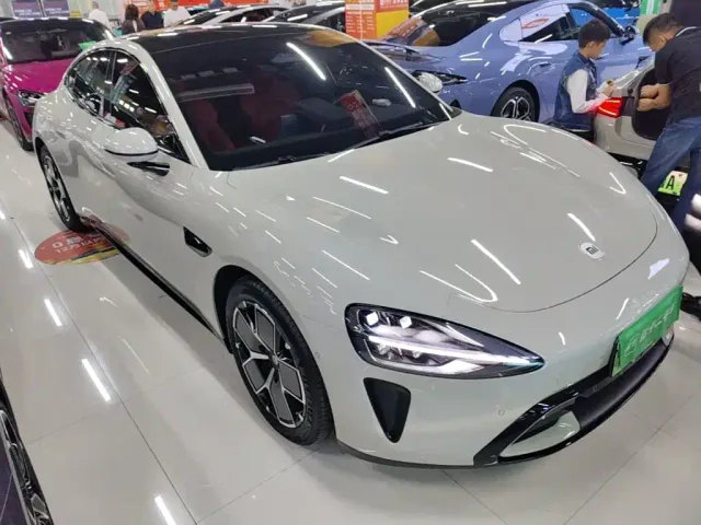 Xiaomi SU7 — Фото автомобиля 3
