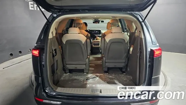 Kia Canival Carnival 4 поколение Бензин 9 мест Prestige — Фото автомобиля 30