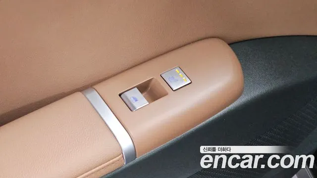 Hyundai Grandeur GN7 — Фото автомобиля 29