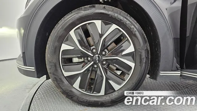 Kia EV6 — Фото автомобиля 5