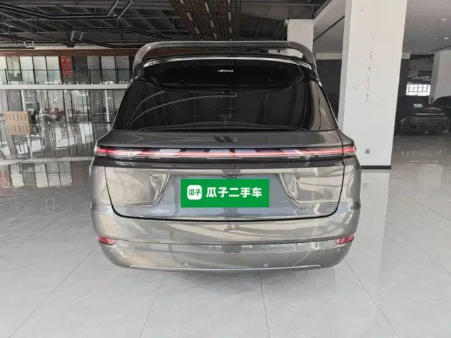 Li Auto L9 — Фото автомобиля 5