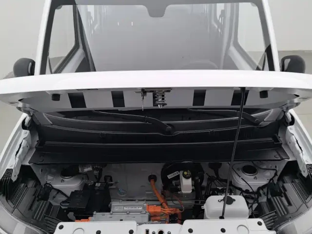 Wuling Zhiguang NEV — Фото автомобиля 6