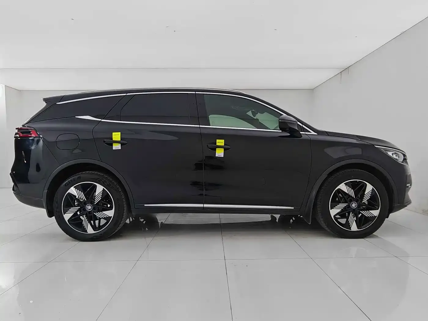 BYD Tang New Energy 2023 Model DM-i Champion Edition 112KM Honor — Фото автомобиля 21