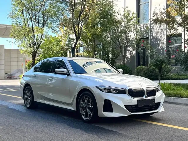 BMW i3 — Фото автомобиля 3