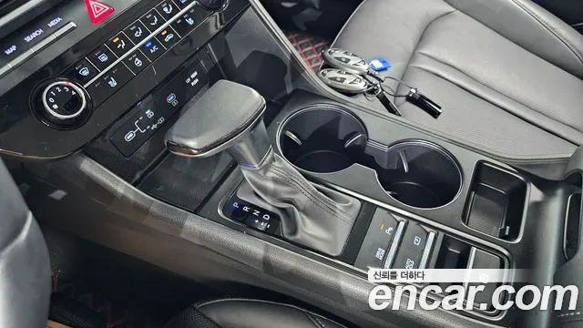 Hyundai Sonata Sonata Edge(DN8) 2.0 LPG(Для проката) — Фото автомобиля 9