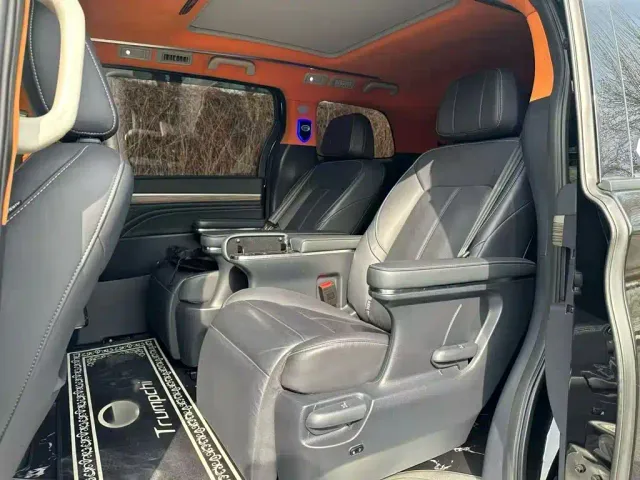 GAC Trumpchi M8 — Фото автомобиля 16